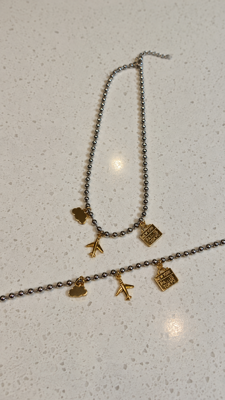 Pieza #69 Set de collar y pulsera (New York, Paris y Tokio)