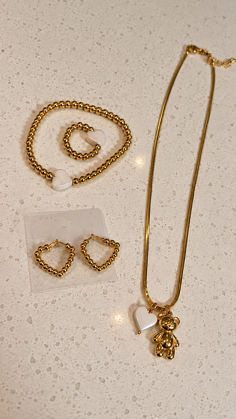 Pieza #50-1 Set de collar, pulsera, sortija y aretes